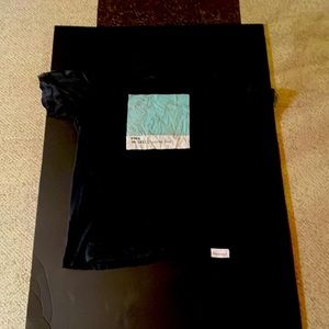 Diamond brand short sleeve t-shirt size medium